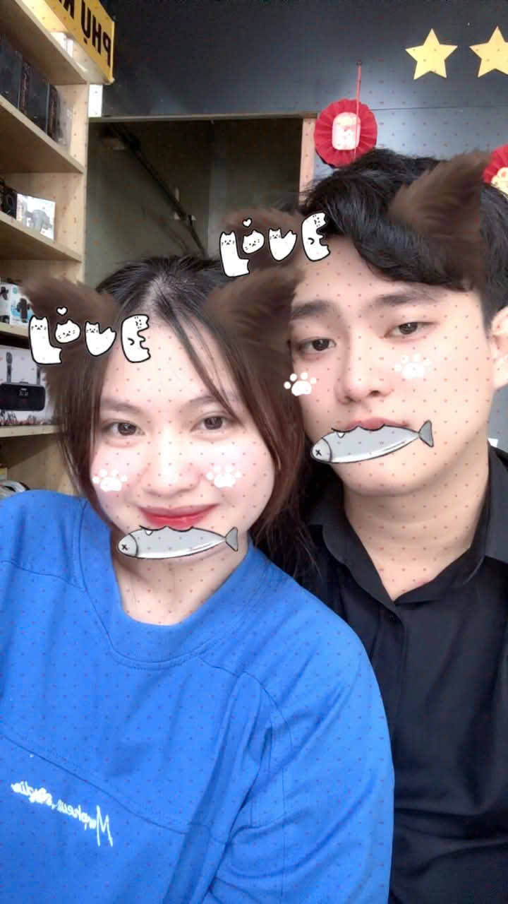 Chụp Hình Cùng Nhau